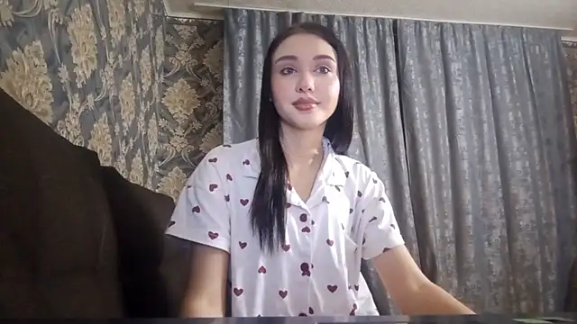 Snapshot of Anberri chatting on 02/13/26, 02:17 Anberri online show from 02/13/26, 02:17