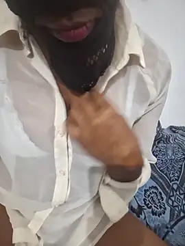 Snapshot of Sakeemaxxy chatting on 02/19/26, 07:11 Sakeemaxxy online show from 02/19/26, 07:11