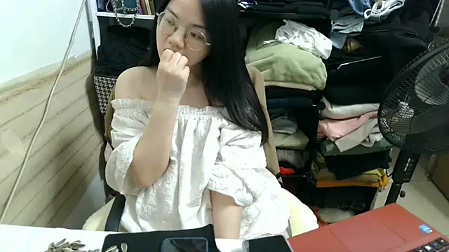 xiaoxiaowan11 online show from 03/27/26, 08:26