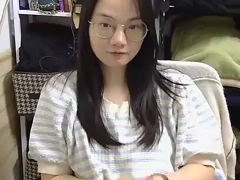 xiaoxiaowan11 online show from 03/08/26, 12:08
