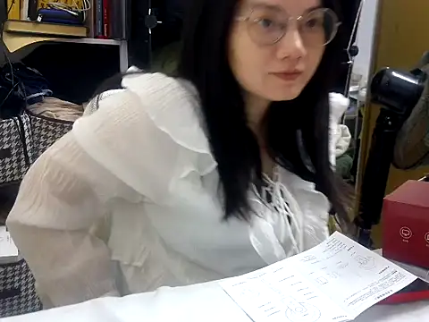 xiaoxiaowan11 online show from 03/09/26, 11:25