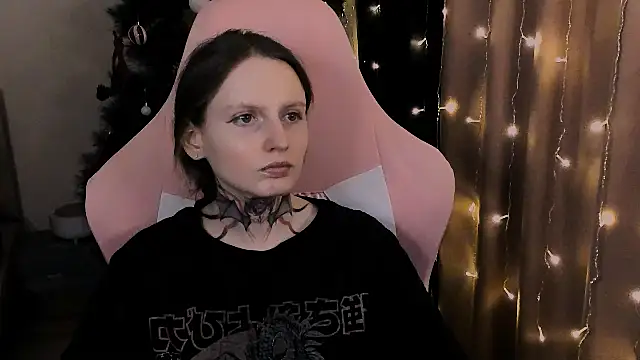 Onyxix online show from 02/19/26, 07:00