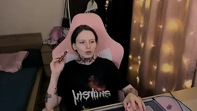 Onyxix online show from 03/26/26, 07:45