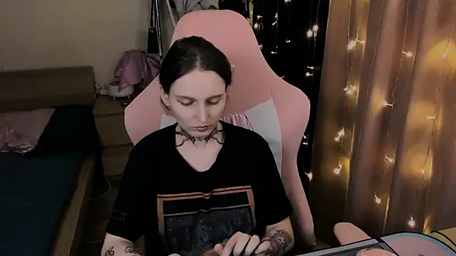 Onyxix online show from 04/20/26, 08:10