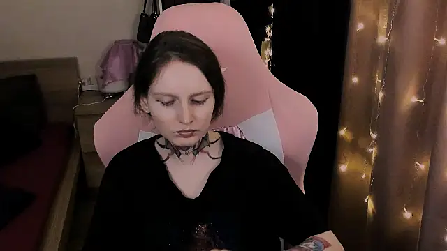 Onyxix online show from 03/24/26, 09:04