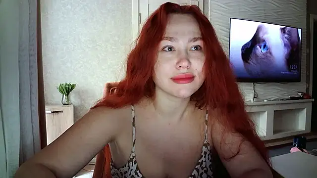 LolaaMint  online show from 04/21/26, 07:48