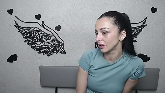 EvaClarkk online show from 05/29/26, 05:13