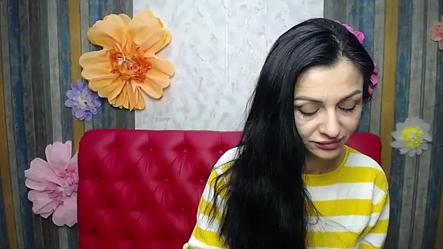 EvaClarkk online show from 04/15/26, 05:24