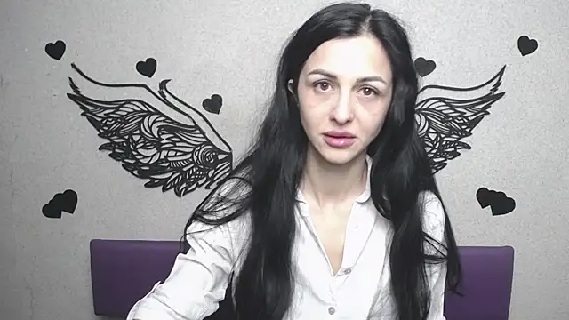 EvaClarkk online show from 05/07/26, 05:22