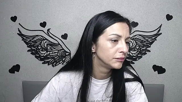Snapshot of EvaClarkk chatting on 07/14/26, 05:12 EvaClarkk online show from 07/14/26, 05:12
