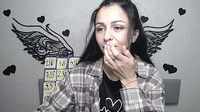 Snapshot of EvaClarkk chatting on 06/01/26, 05:07 EvaClarkk online show from 06/01/26, 05:07