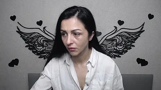 EvaClarkk online show from 05/11/26, 05:42