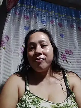 Snapshot of May_Bombs chatting on 03/02/26, 05:08 May Bombs online show from 03/02/26, 05:08