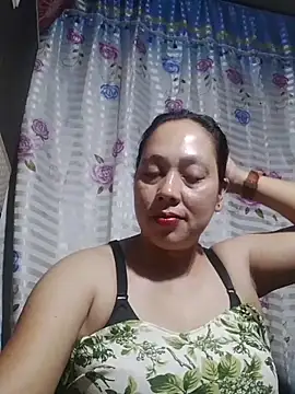 Snapshot of May_Bombs chatting on 03/01/26, 08:20 May Bombs online show from 03/01/26, 08:20