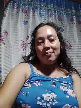 Snapshot of May_Bombs chatting on 02/19/26, 09:28 May Bombs online show from 02/19/26, 09:28