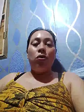 Snapshot of May_Bombs chatting on 07/05/26, 12:56 May Bombs online show from 07/05/26, 12:56