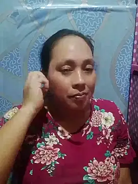 May Bombs online show from 04/07/26, 12:51