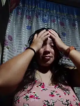 Snapshot of May_Bombs chatting on 02/26/26, 06:30 May Bombs online show from 02/26/26, 06:30