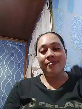 May Bombs online show from 06/01/26, 11:54