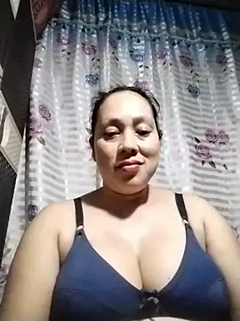 Snapshot of May_Bombs chatting on 02/09/26, 11:19 May Bombs online show from 02/09/26, 11:19