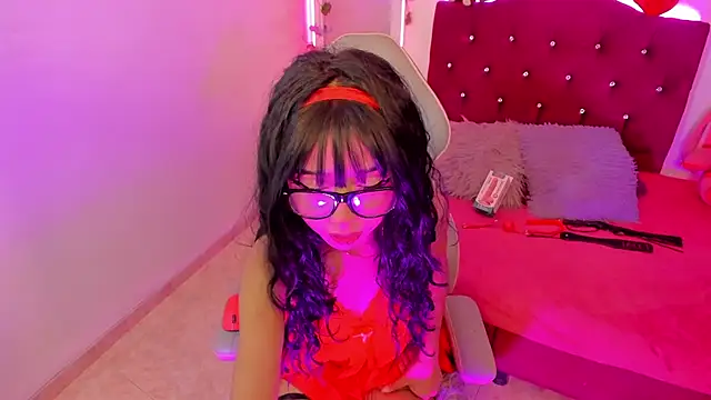 Snapshot of Sweetx__cherry chatting on 02/14/26, 01:44 Sweetx cherry online show from 02/14/26, 01:44