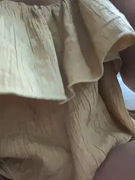 Miu Xinh online show from 03/17/26, 05:49