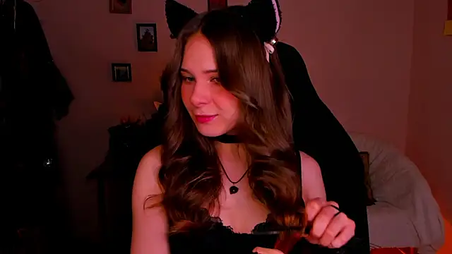 LanaLovely online show from 05/21/26, 06:44