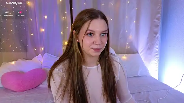 kira sweety x online show from 03/22/26, 05:47