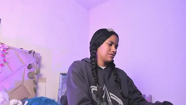 Julieta Parker online show from 04/09/26, 06:41