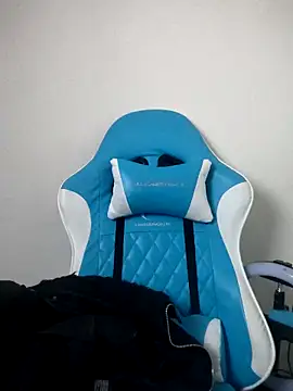 Julieta Parker online show from 04/08/26, 07:21