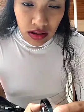 Julieta Parker online show from 03/17/26, 03:37