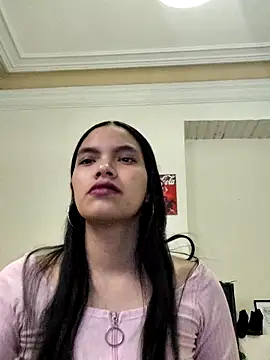 Snapshot of Julieta_Parker chatting on 02/05/26, 02:46 Julieta Parker online show from 02/05/26, 02:46