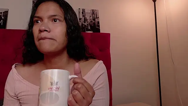 Julieta Parker online show from 05/02/26, 02:39