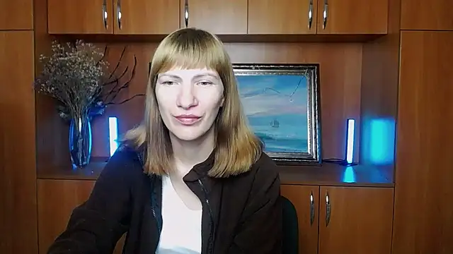 Snapshot of Rosalinda_ro chatting on 07/05/26, 04:19 Rosalinda ro online show from 07/05/26, 04:19