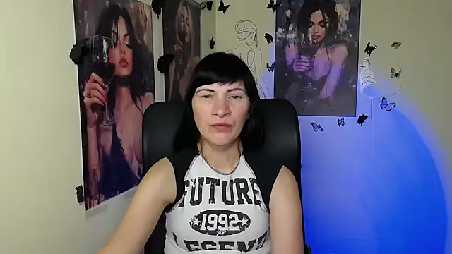Snapshot of Rosalinda_ro chatting on 05/21/26, 05:05 Rosalinda ro online show from 05/21/26, 05:05