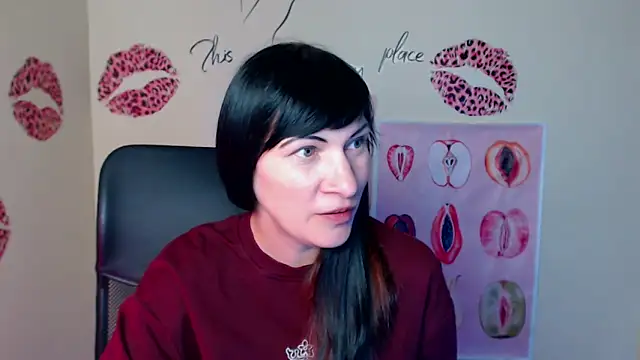 Snapshot of Rosalinda_ro chatting on 05/08/26, 05:50 Rosalinda ro online show from 05/08/26, 05:50