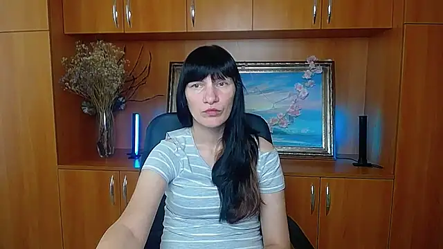 Snapshot of Rosalinda_ro chatting on 05/19/26, 12:12 Rosalinda ro online show from 05/19/26, 12:12