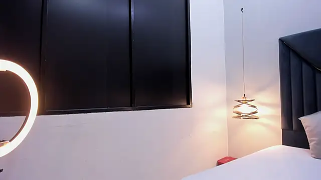 Snapshot of EmilyKartters chatting on 02/25/26, 12:16 EmilyKartters online show from 02/25/26, 12:16