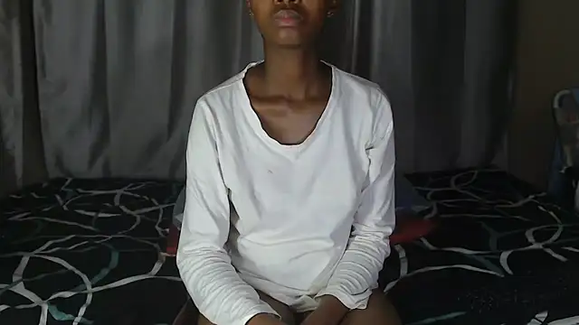 PussyFarrie online show from 04/09/26, 06:30