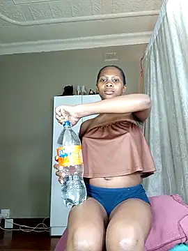 PussyFarrie online show from 04/18/26, 10:32