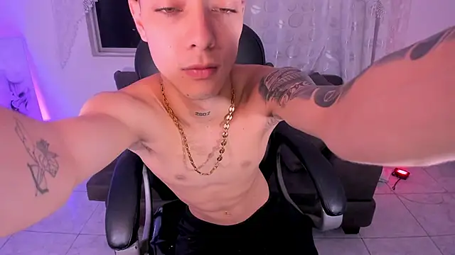 Dereck Boy  online show from 04/09/26, 03:52