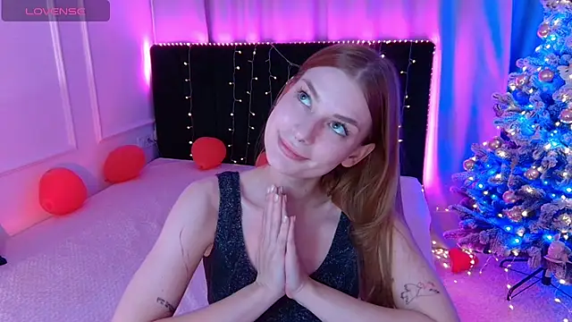 Snapshot of Alisa_Wood chatting on 02/23/26, 04:18 Alisa Wood online show from 02/23/26, 04:18