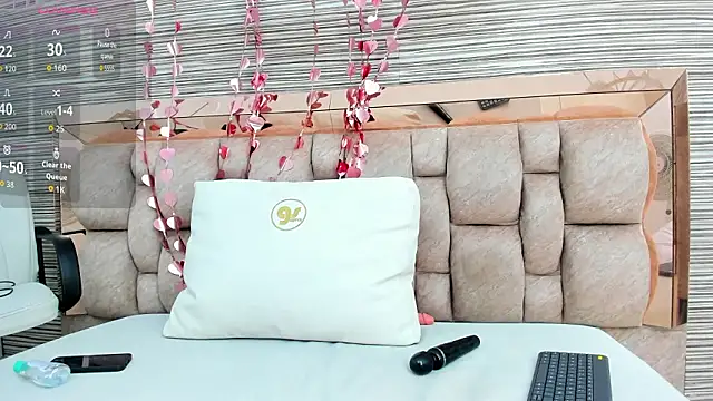 Snapshot of rossy_roose chatting on 02/06/26, 07:43 rossy roose online show from 02/06/26, 07:43