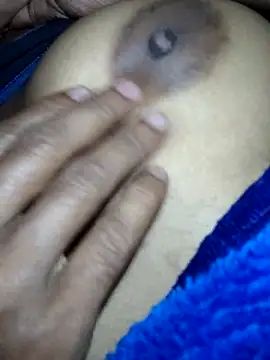 Snapshot of Tiay_009 chatting on 02/06/26, 09:00 Tiay 009 online show from 02/06/26, 09:00