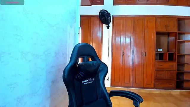 Emily and Soffy online show from 04/13/26, 12:20