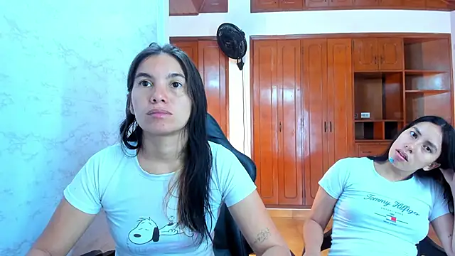 Emily and Soffy online show from 04/10/26, 12:12