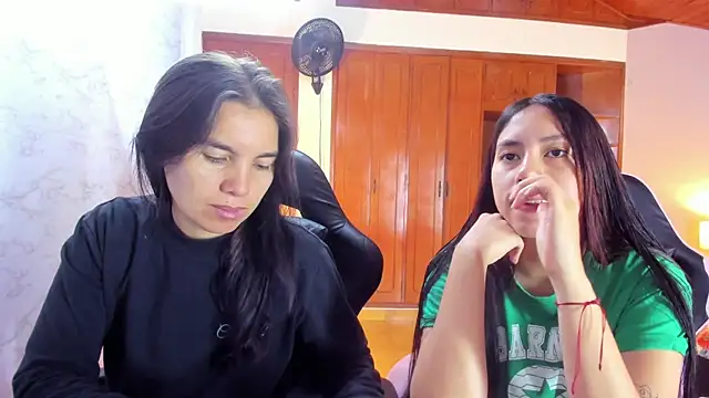 Snapshot of Emily_and_Soffy chatting on 02/10/26, 12:04 Emily and Soffy online show from 02/10/26, 12:04