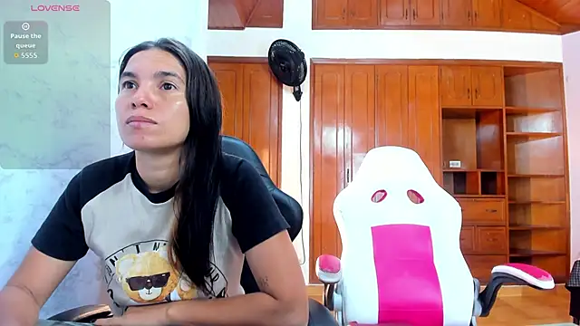 Emily and Soffy online show from 03/07/26, 12:43