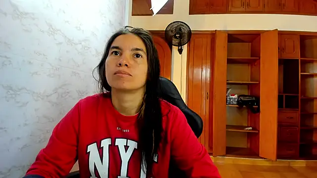 Snapshot of Emily_and_Soffy chatting on 02/14/26, 12:49 Emily and Soffy online show from 02/14/26, 12:49