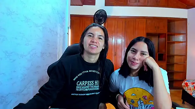 Emily and Soffy online show from 04/02/26, 12:45